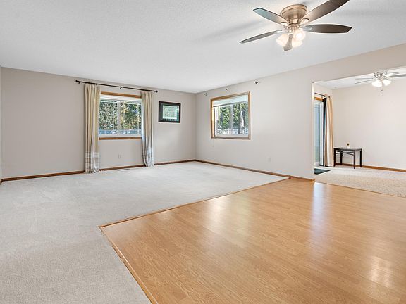 5th image of 425 Fieldcrest Ln