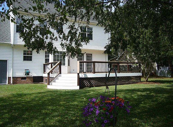 3rd image of 304 Rosewood Gdns
