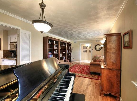 5th image of 5815 Chapelwood Way