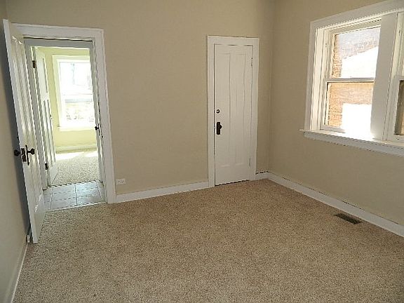3rd image of 5315 W Potomac Ave APT 1