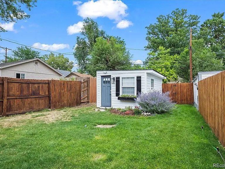 2550 Eaton St — Photo 12