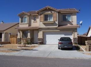 8990 Azalea Springs Rd, Oak Hills, CA 92344