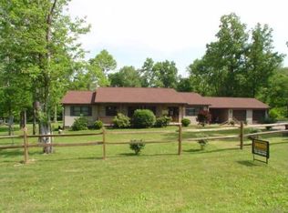 559 Silver Maple Ln, Hopwood, PA 15445