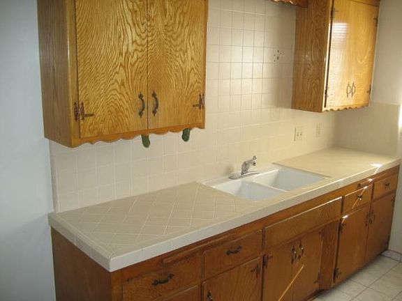 Kitchen counter