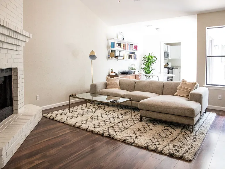 2603 Garrettson Dr #B — Photo 4