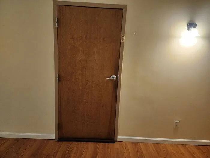 2 bed, 1.0 bath, $770 — Photo 3