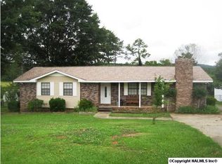 1271 Coats Bend Rd, Gadsden, AL 35901