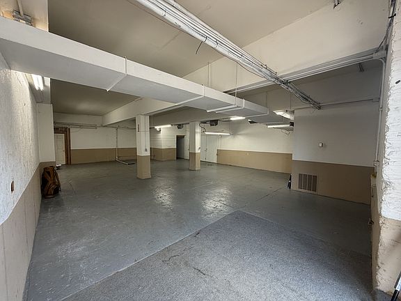 3rd image of 1004 C St