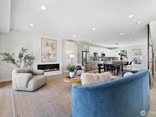7103 210 Street SW #A, Edmonds, WA 98026