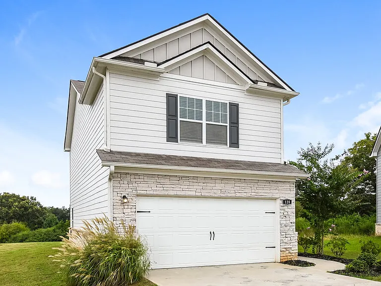 128 Innis Brook Cir — Photo 4