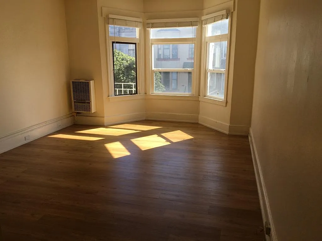Building Photo - 1570 Golden Gate Ave #6