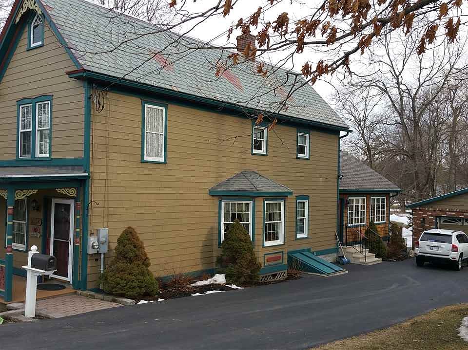 1st image of 10 Curry Ave