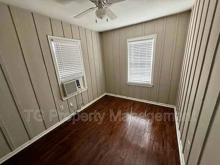 5687 Akra Ave — Photo 8