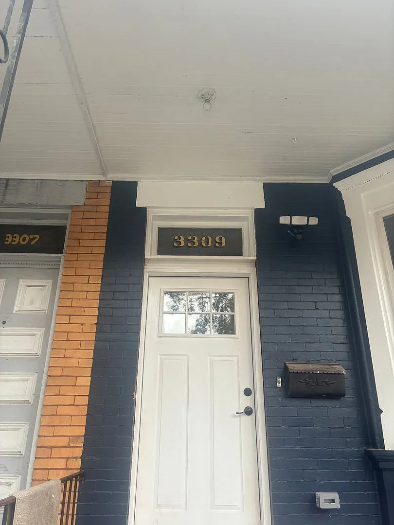 3309 Juliet — Photo 1