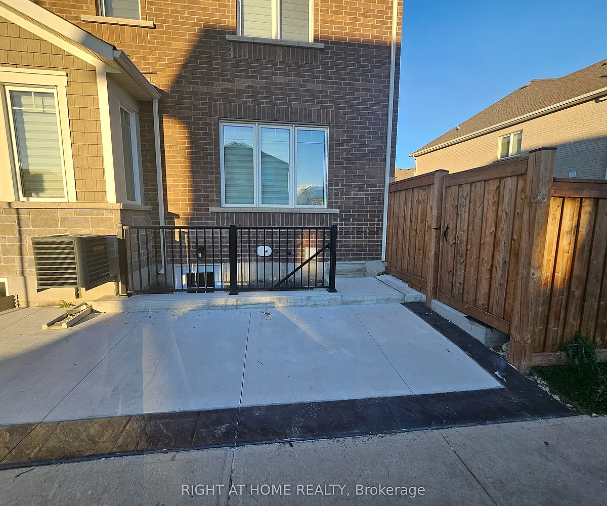 Building Photo - 852 Aspen Ter #LOWER