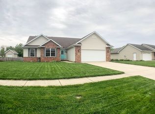 1008 Latigo Ln, Springfield, IL 62712