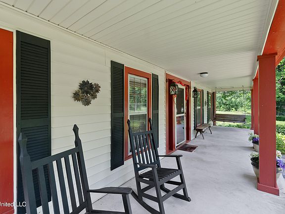 5th image of 557 Old Highway 49