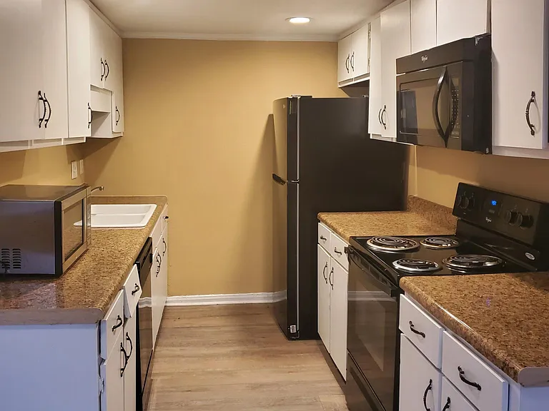 6354 Shannon Pkwy #8D — Photo 6