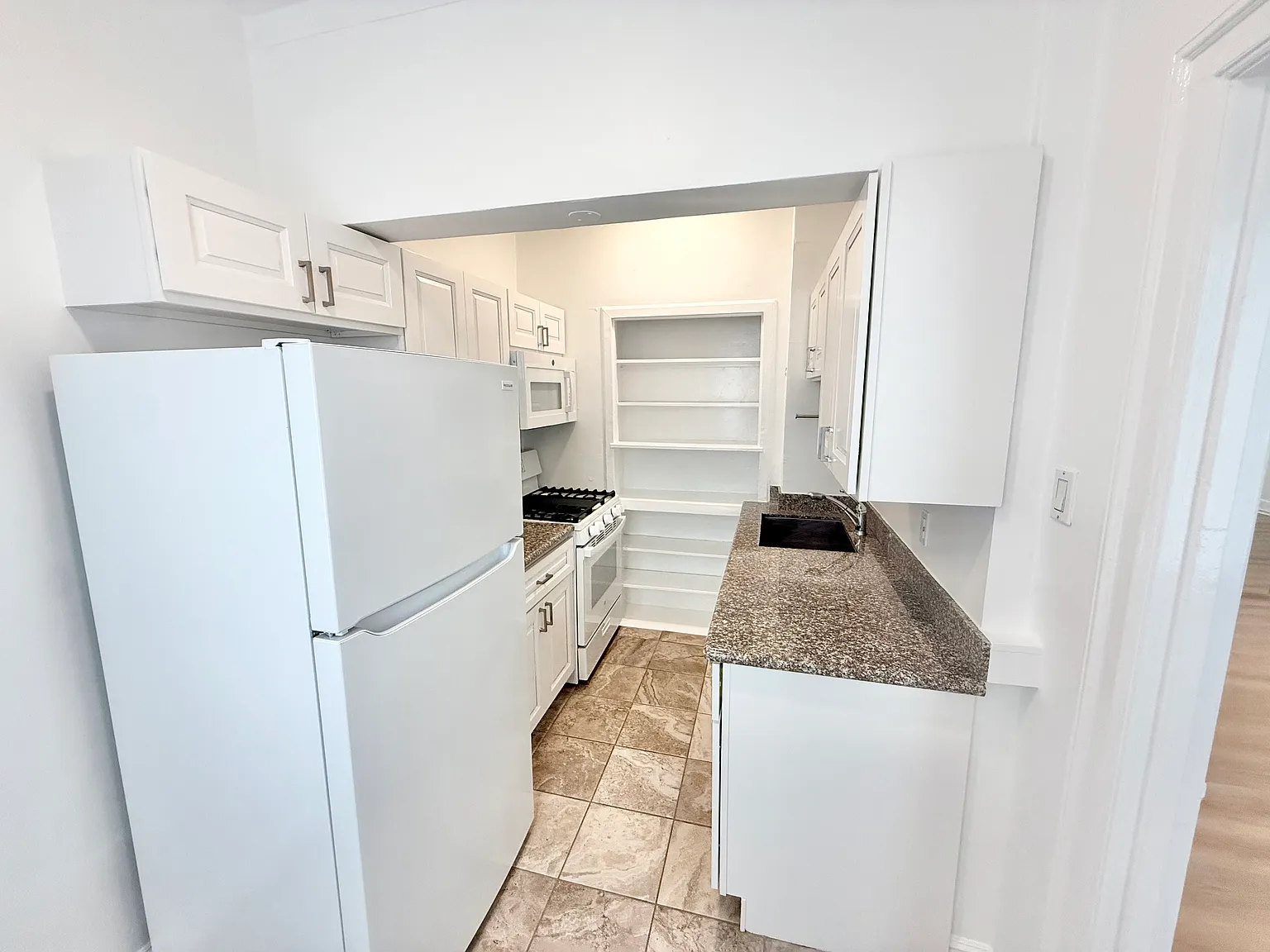 925 Sutter St. — Photo 3