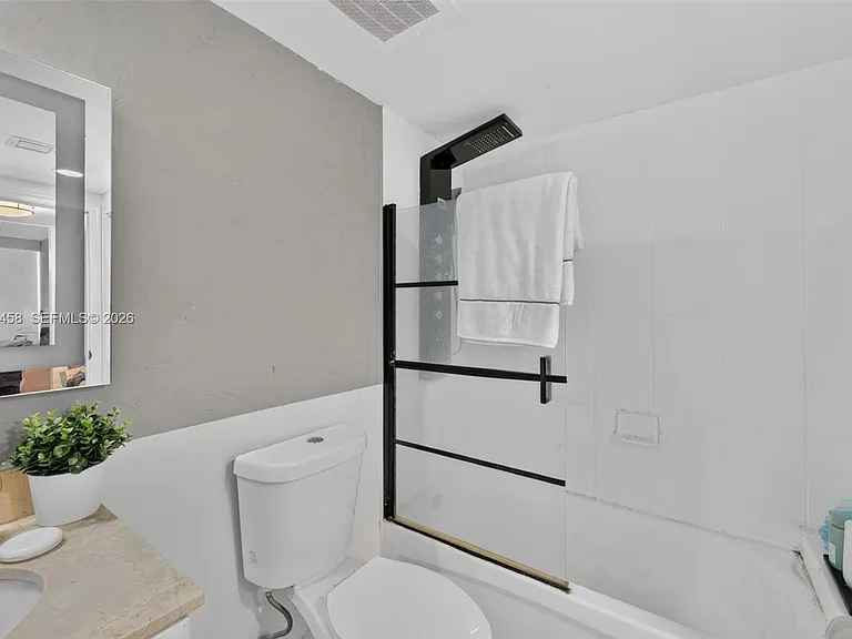 1750 N Bayshore Dr #1609 — Photo 16