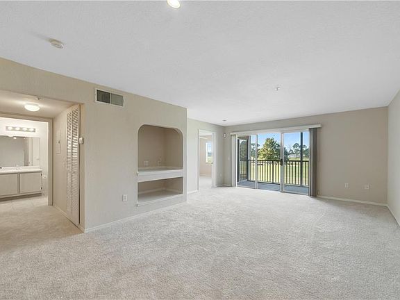 2nd image of 13827 Fairway Island Dr APT 1225