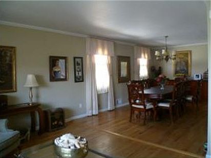 5th image of 162 Ramapo Ave