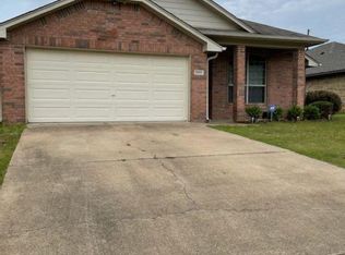 20053 Meadow Ln W, Flint, TX 75762