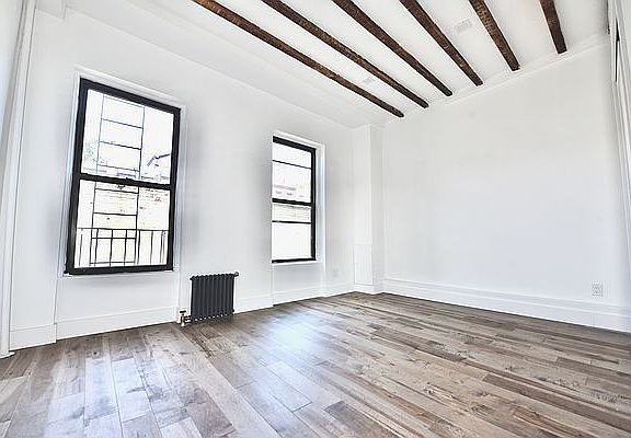 3rd image of 455 1st St Unit 1