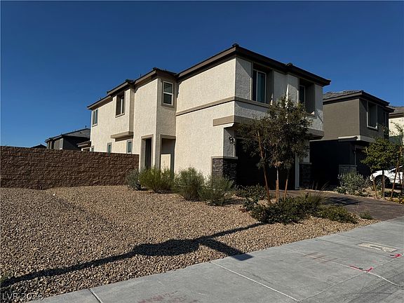 3rd image of 949 Ferodale Ave