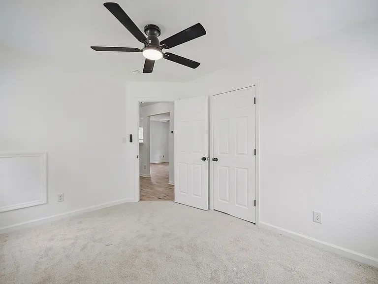 55 Greeneland Blvd — Photo 8