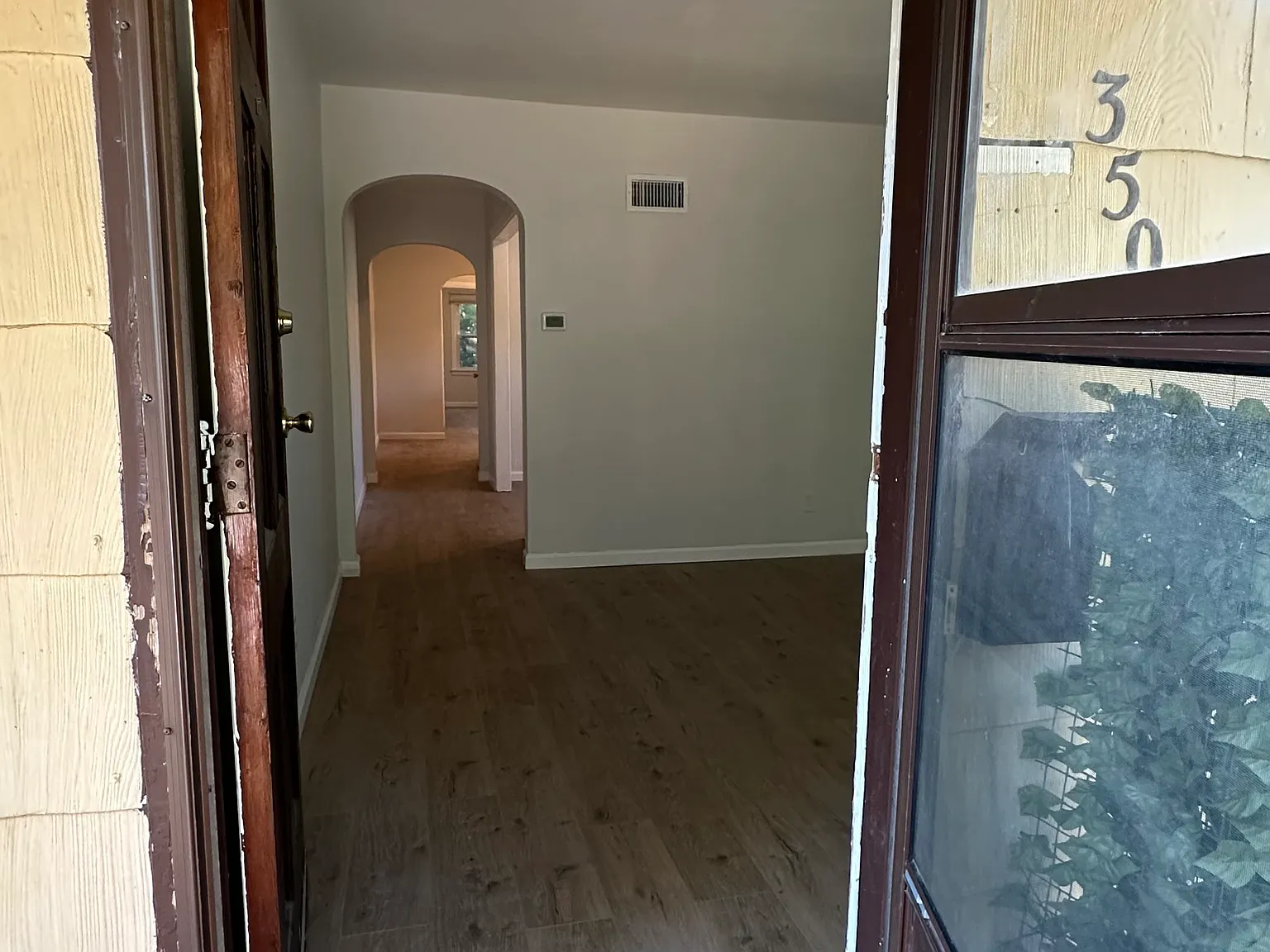 1 bed, 940 sqft, $1,175 — Photo 2