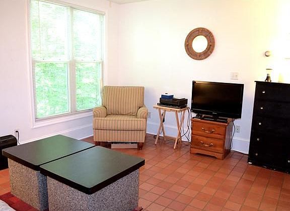 2nd image of 301 Woodcroft Ave