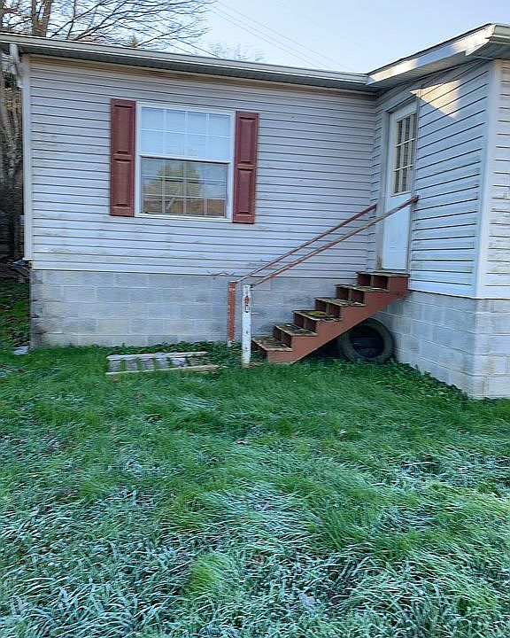 1st image of 100 E Railroad Ave