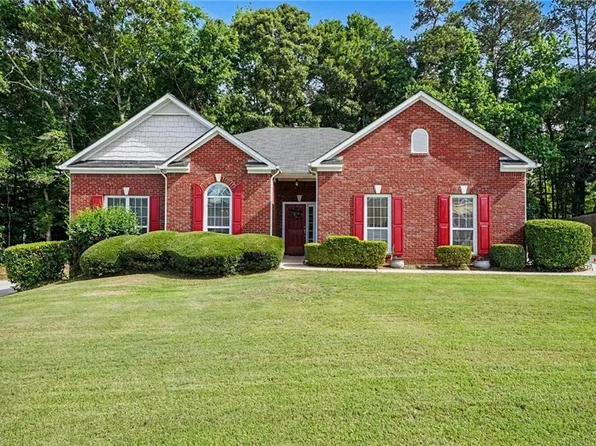 8195 N Links Dr, Covington, GA 30014