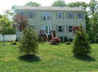 55 Gold Rd, Wappingers Falls, NY 12590