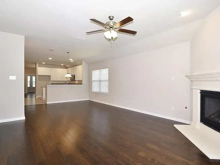 512 Fossil Creek Dr — Photo 7