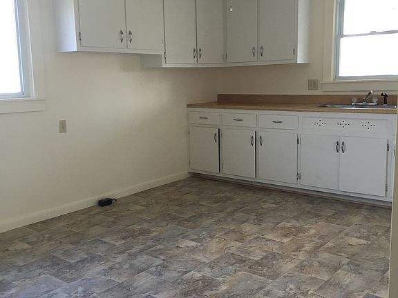 5th image of 198 N Bennett Avenue