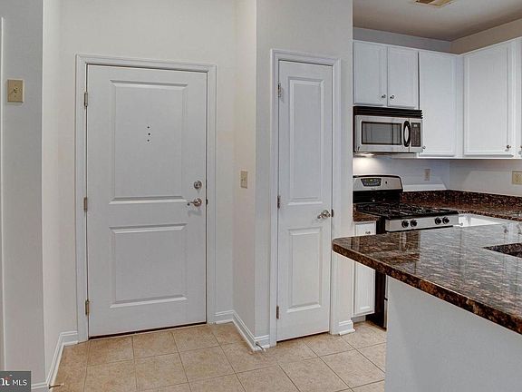 4th image of 2665 Prosperity Ave APT 217