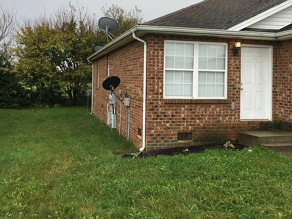 2nd image of 823 Cobbler Ln E