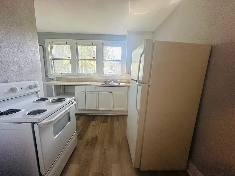 615 Fern St — Photo 7