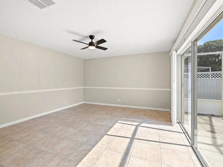 1542 N Lawnwood Cir #37D — Photo 28