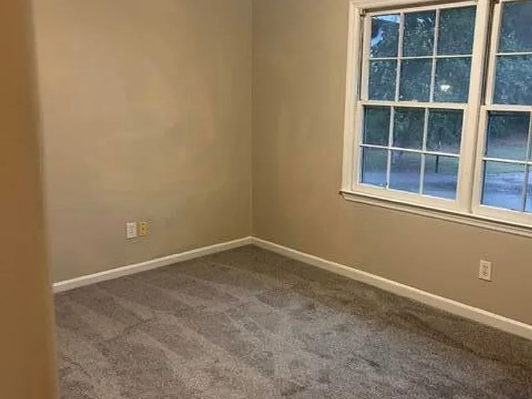 125 Brush Blvd — Photo 3