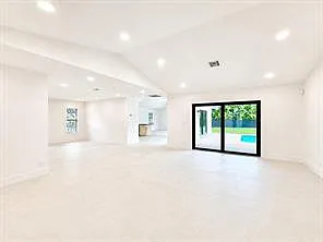4823 NW 91st Way — Photo 5