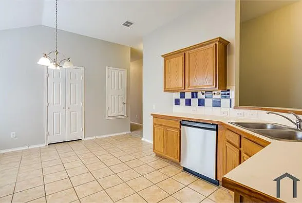 11808 Wispwillow Dr — Photo 9
