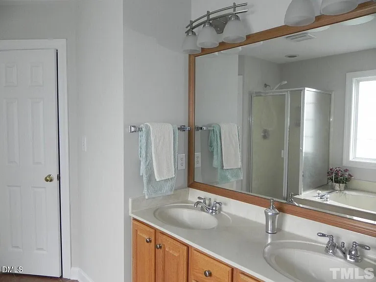 103 Hickorywood Blvd — Photo 12