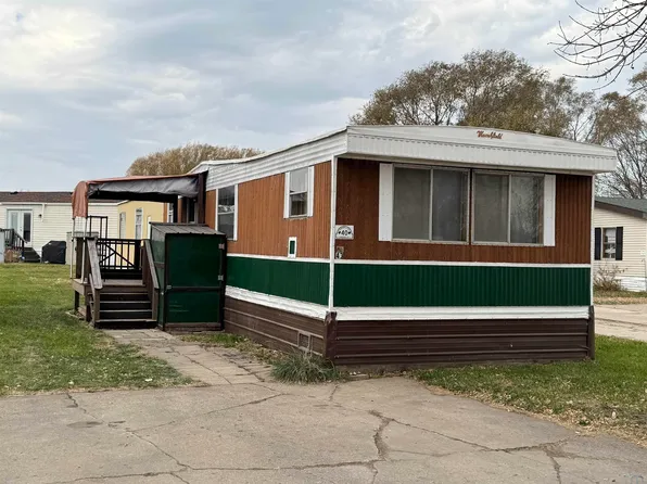 911 E Duke St Lot 40, Vermillion, SD 57069
