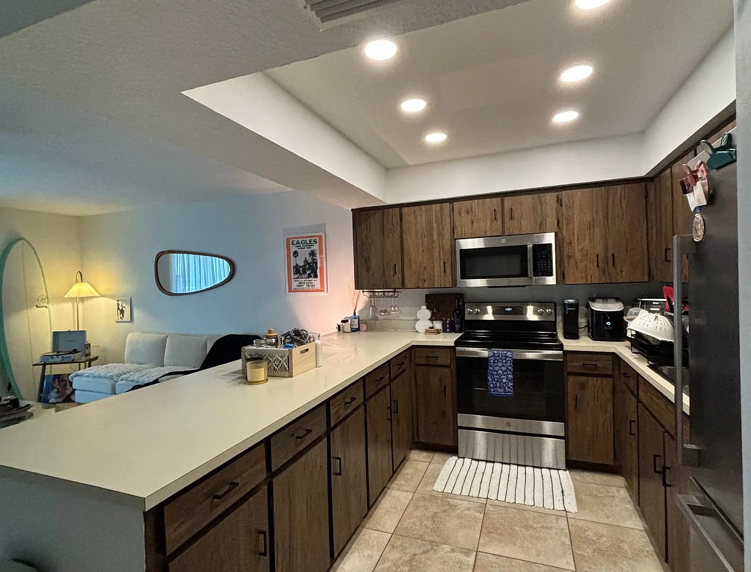 1 bed, 850 sqft, $1,750 — Photo 2