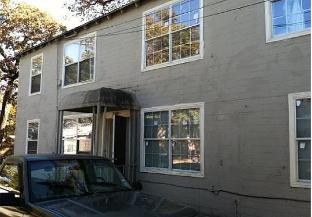 1st image of 1723 Oak Knoll Dr