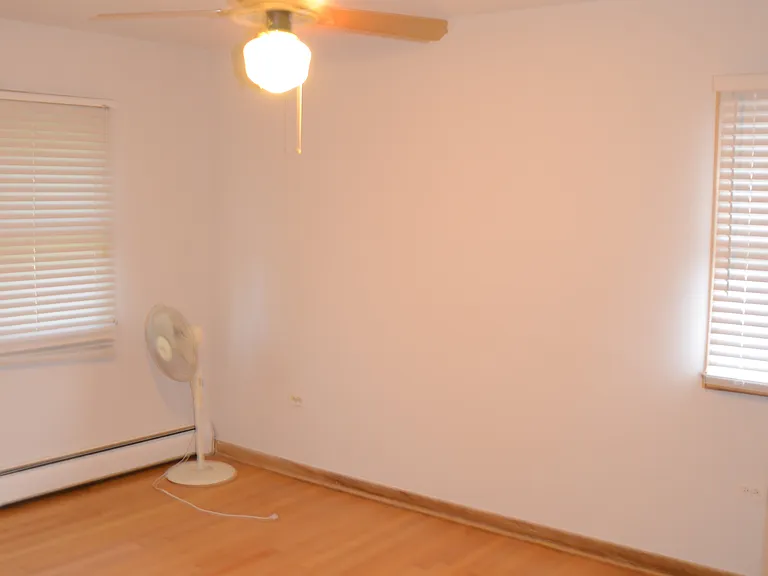 1603-1609 Waukegan Rd #11 — Photo 12
