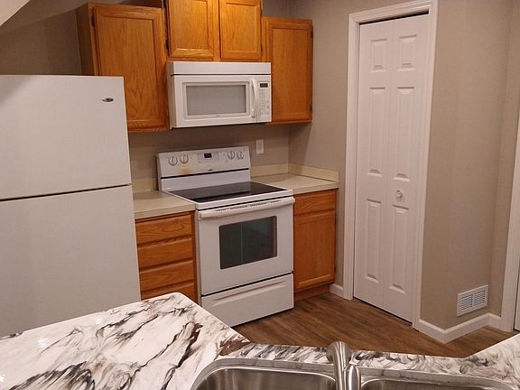 4th image of 4013 Wilshire Cir